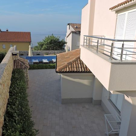Apartments Villa Residenca Novi Vinodolski Eksteriør billede