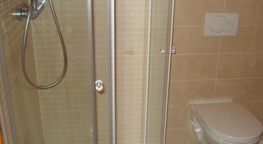 Apartments Villa Residenca Novi Vinodolski Værelse billede