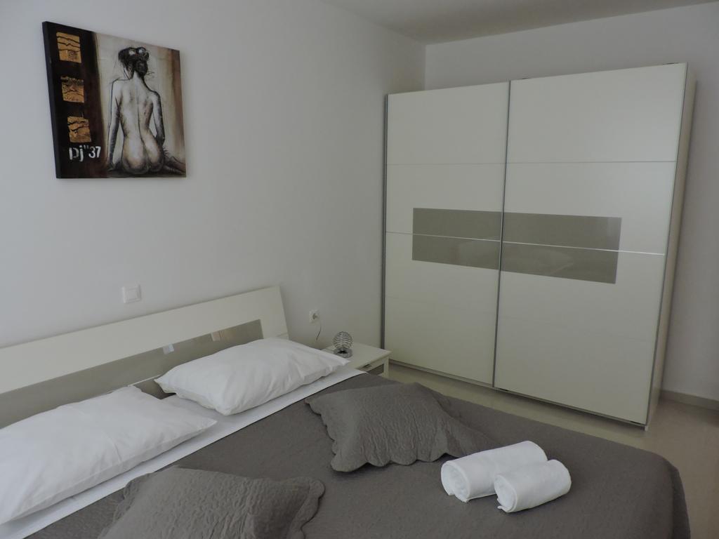 Apartments Villa Residenca Novi Vinodolski Eksteriør billede