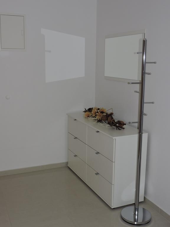 Apartments Villa Residenca Novi Vinodolski Eksteriør billede