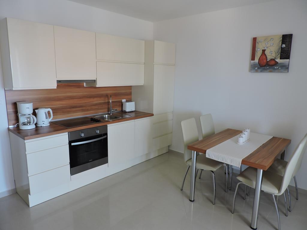 Apartments Villa Residenca Novi Vinodolski Eksteriør billede