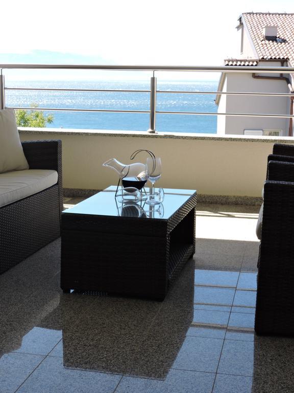 Apartments Villa Residenca Novi Vinodolski Eksteriør billede